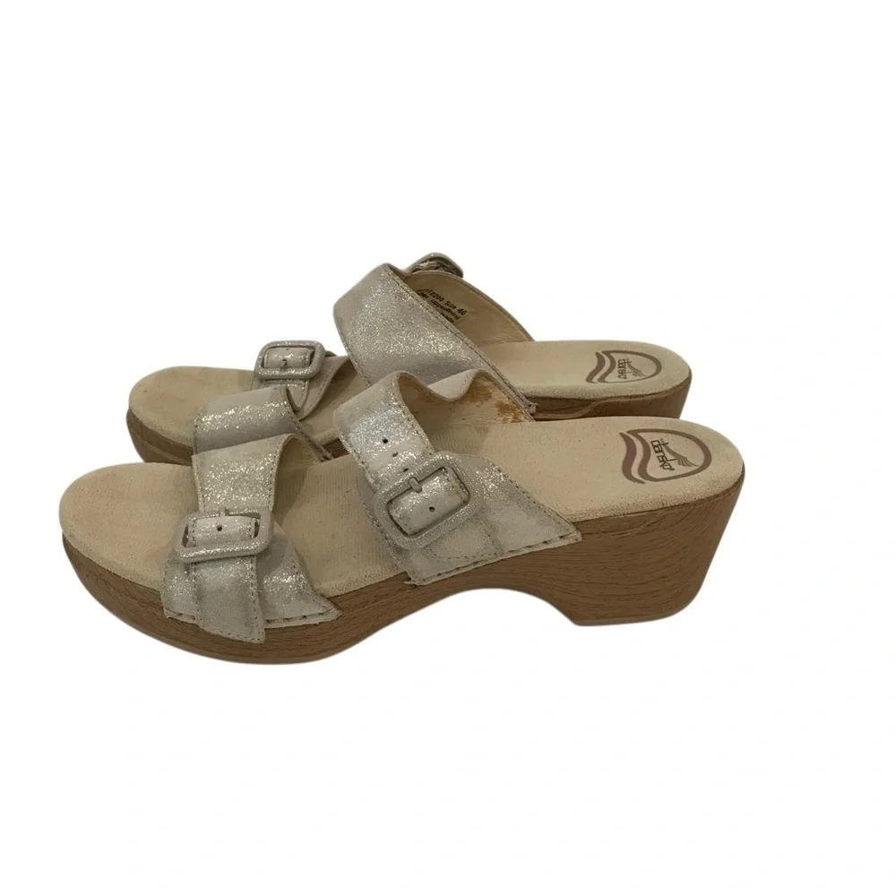 Dansko Sophie Metallica Slip On Leather sandal Champagne Gold Wize 40